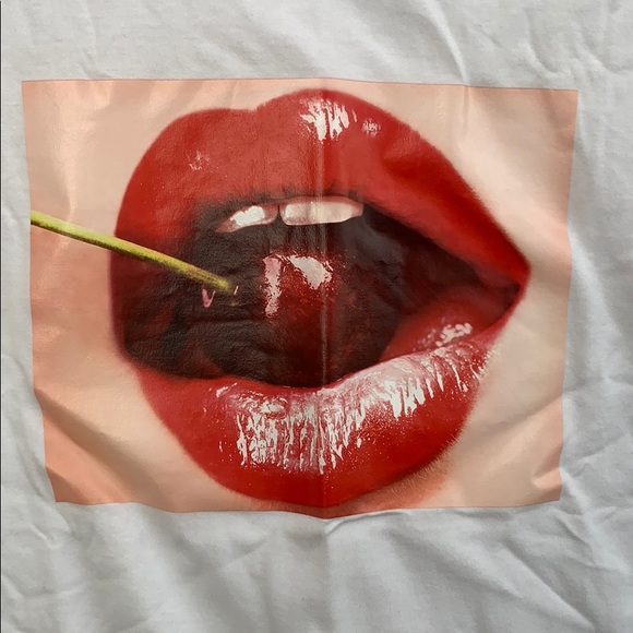 Graphic t-shirt - Picture 2 of 2